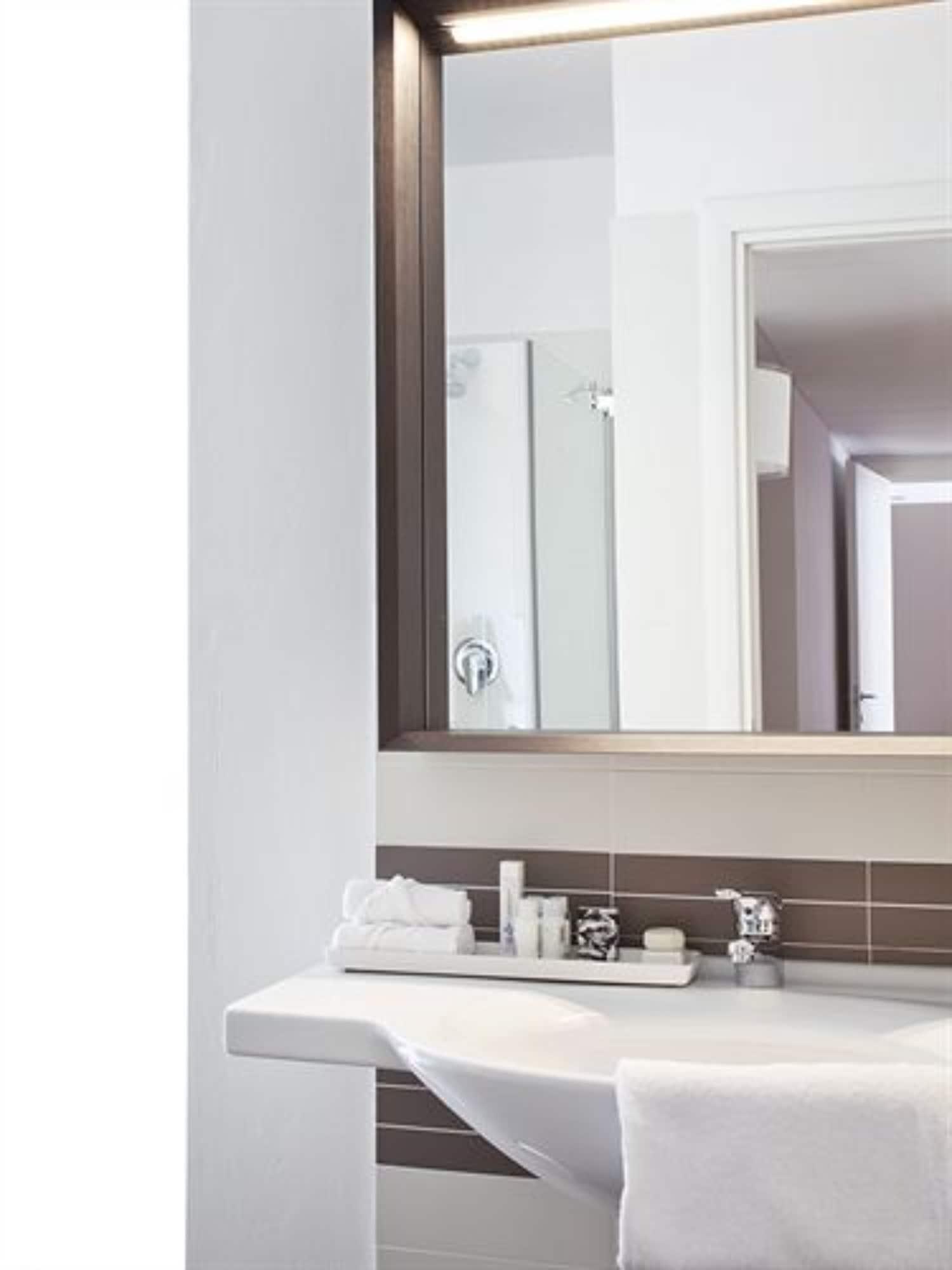 Zambala Luxury Apart-hotel 2*